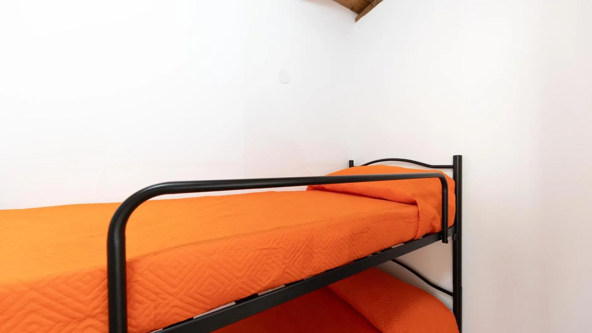 Cortile Gioeni Apartment Cefalu