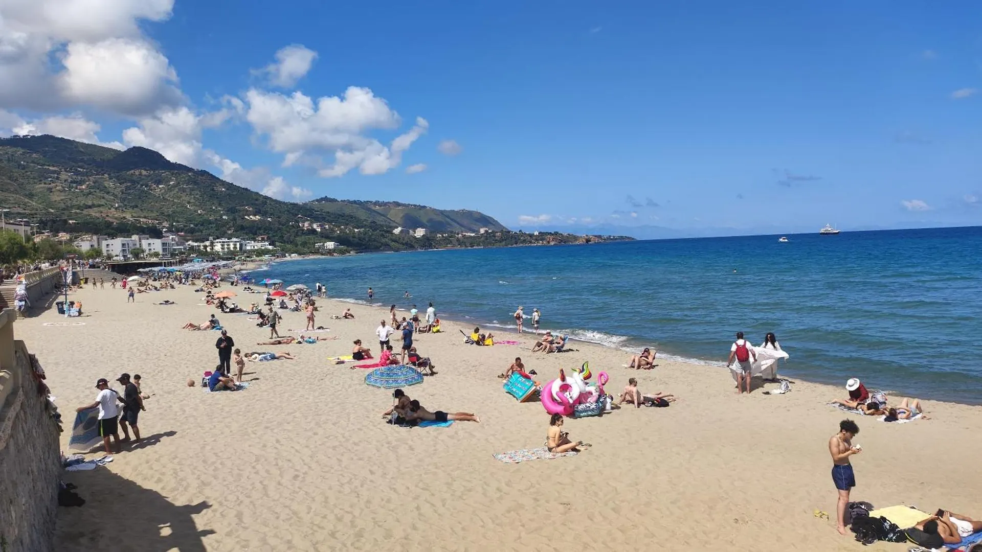 Cortile Gioeni Apartment Cefalu 0*,